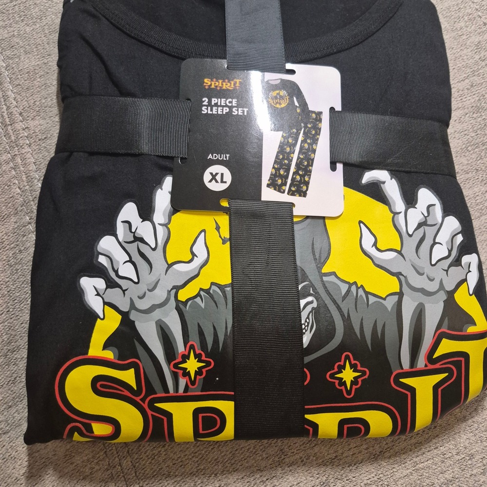 Spirit Halloween Sleep Set Mens XL Pajamas Reaper Graphic Shirt Pants NWT
